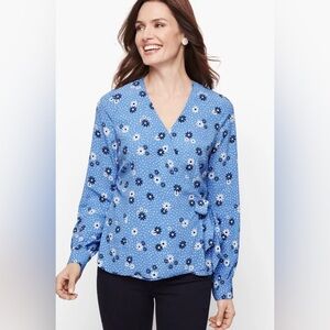Talbots Women’s Floral Wrap Blouse Women’s XS Blue V Neck Long Sleeve Office $89